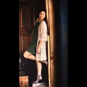 Meet your Posher, Kaya